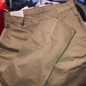 Men’s Levi Pants
